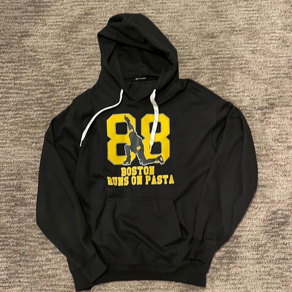 Men’s XL hoodie. “Boston runs on Pasta” with 88 on the front. Rarely worn.